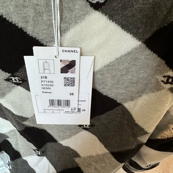 Chanel Argyle Pullover - Picture 7 of 13